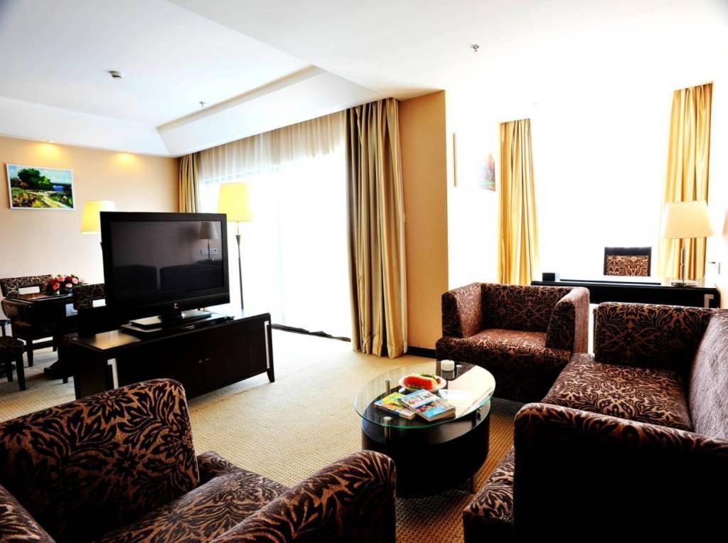 Yitel Khách sạn 4*