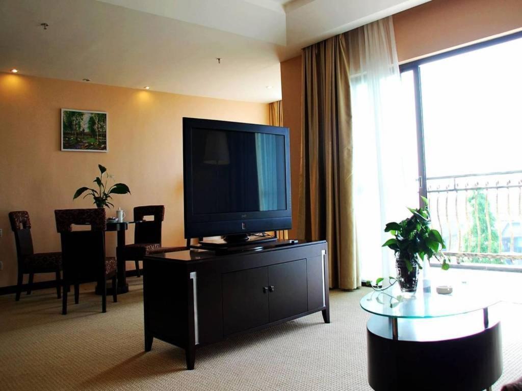 Yitel Thượng Hải