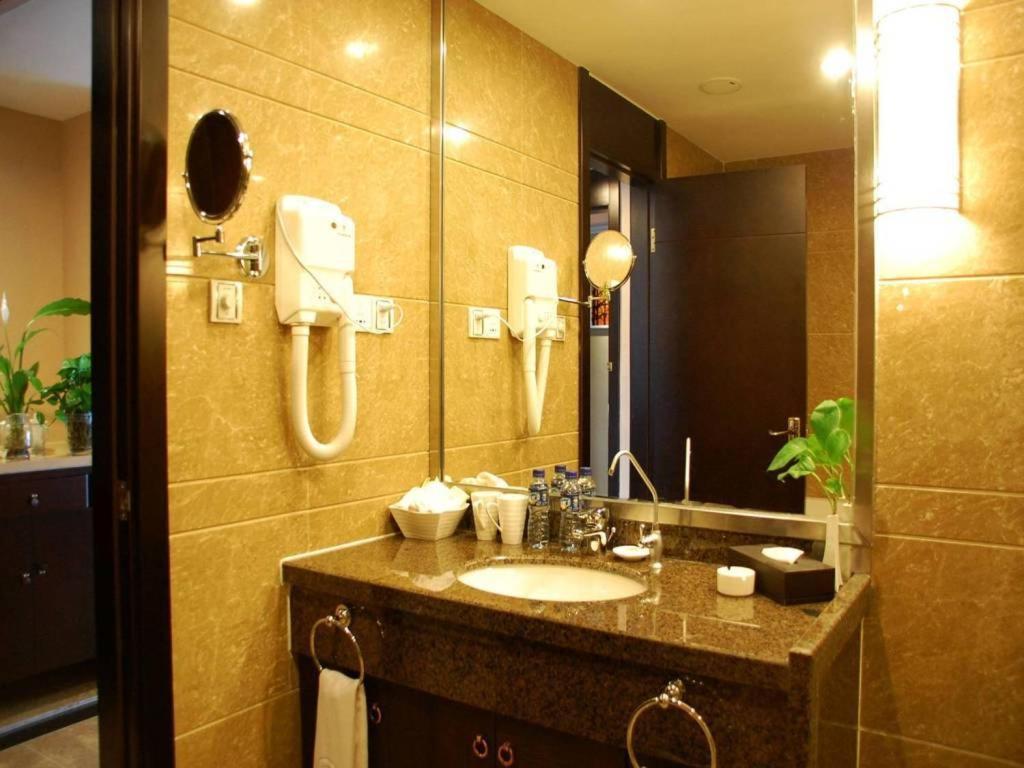 Yitel Thượng Hải