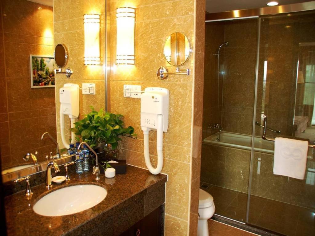 Yitel Khách sạn